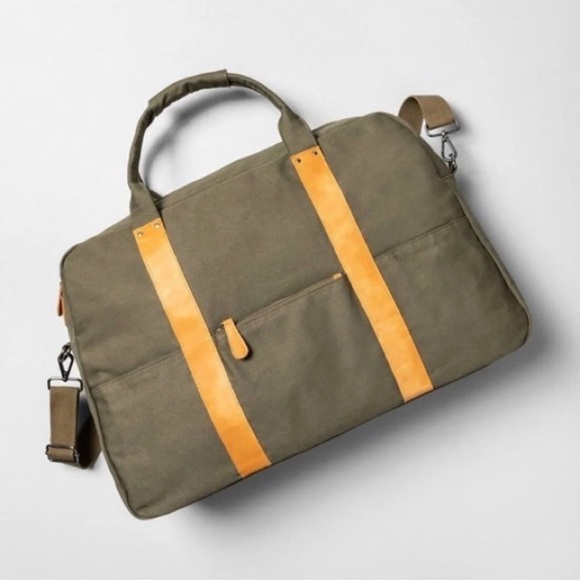 Hearth & Hand Handbags - Hearth & Hand Weekender Bag Olive Green - NWT